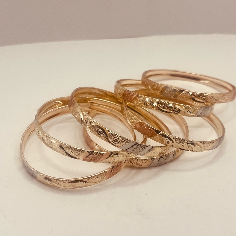 Gold filled semanario for girls charms design